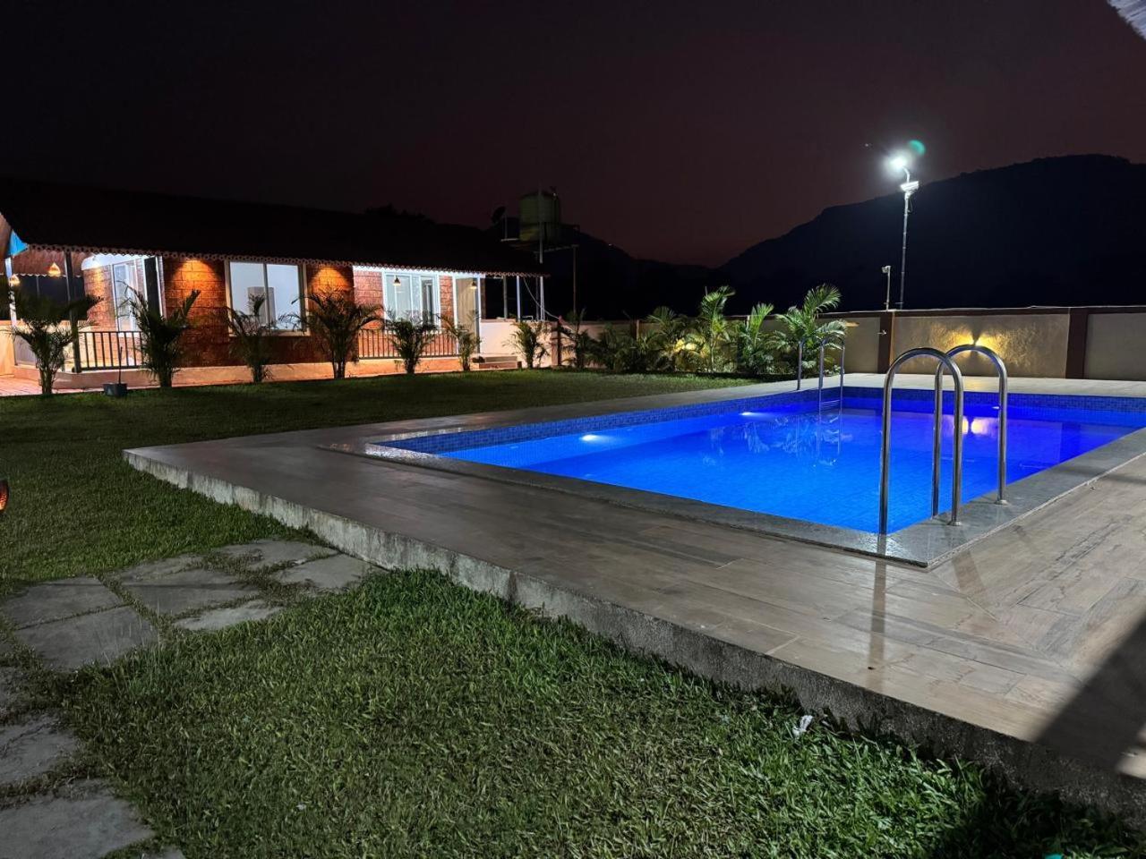 S K Farm Villa Poinad Luaran gambar